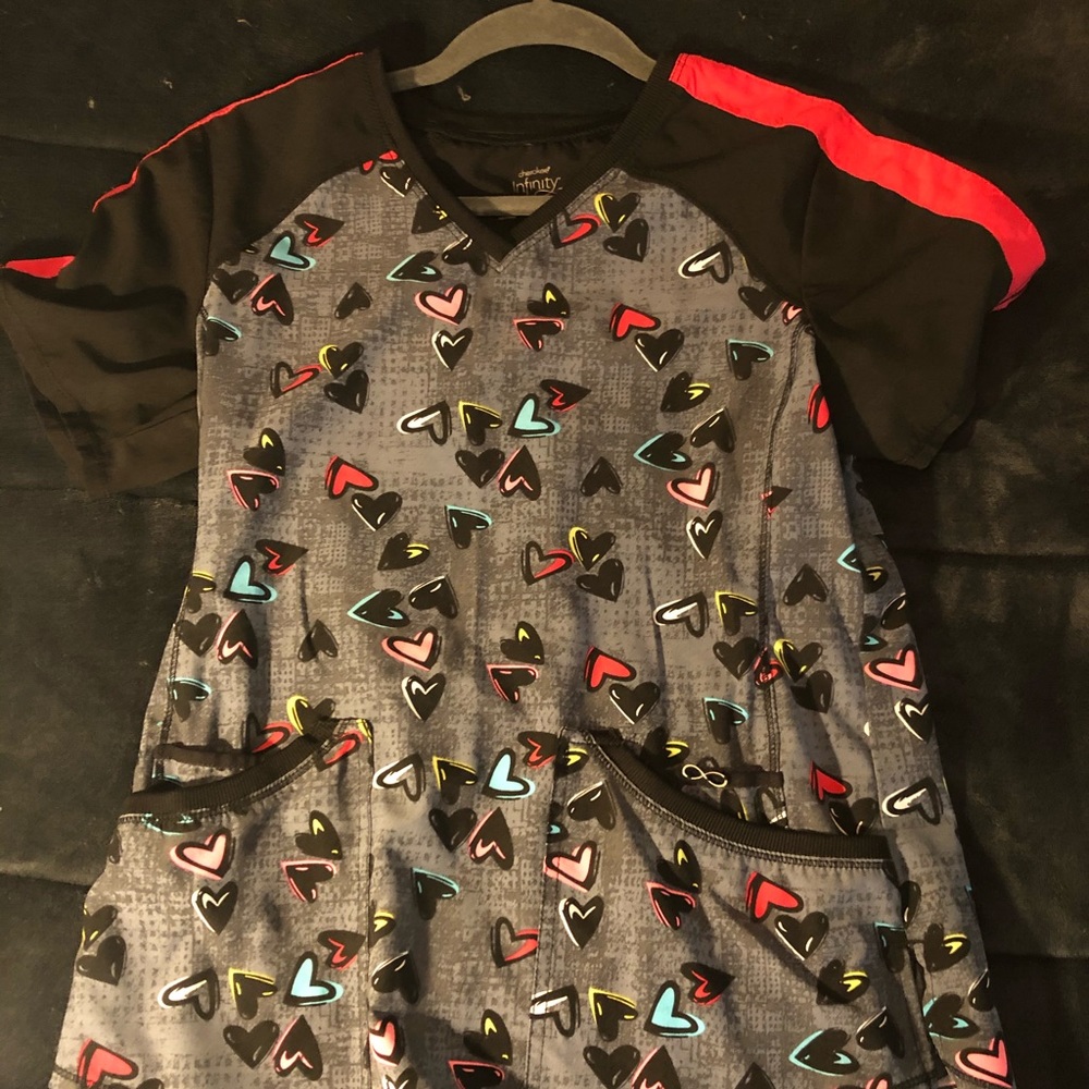 Scrub top